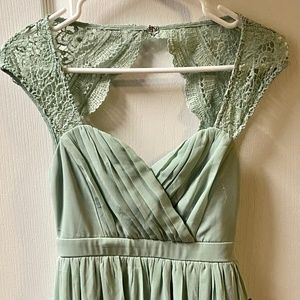 NOVELA SAGE GREEN LACE MAXI DRESS LULUS (with tags)